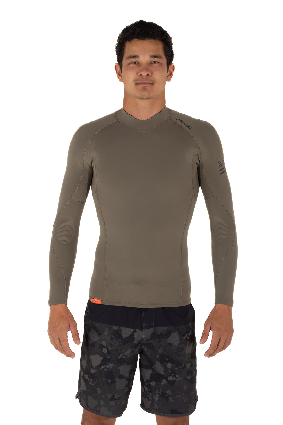 Male model wearing the Waihana Men&