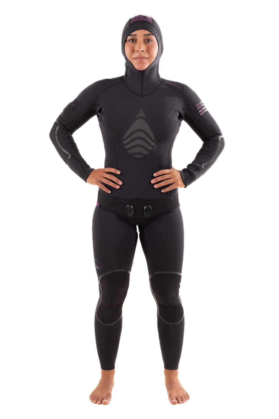 Woman wearing the Waihana Women&